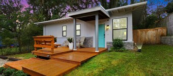 Stylish Bungalow, Walk to UF, BHG, Publix
