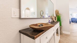 Interior - Large 3bdr Naples Park Home with everything. (Naples Park)