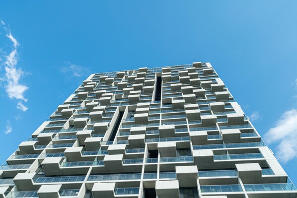 Exterior - Vienna Residence | Luxurious 1-bedroom-apartment with large balcony and great views directly over the Danube #6445 (Vienna)