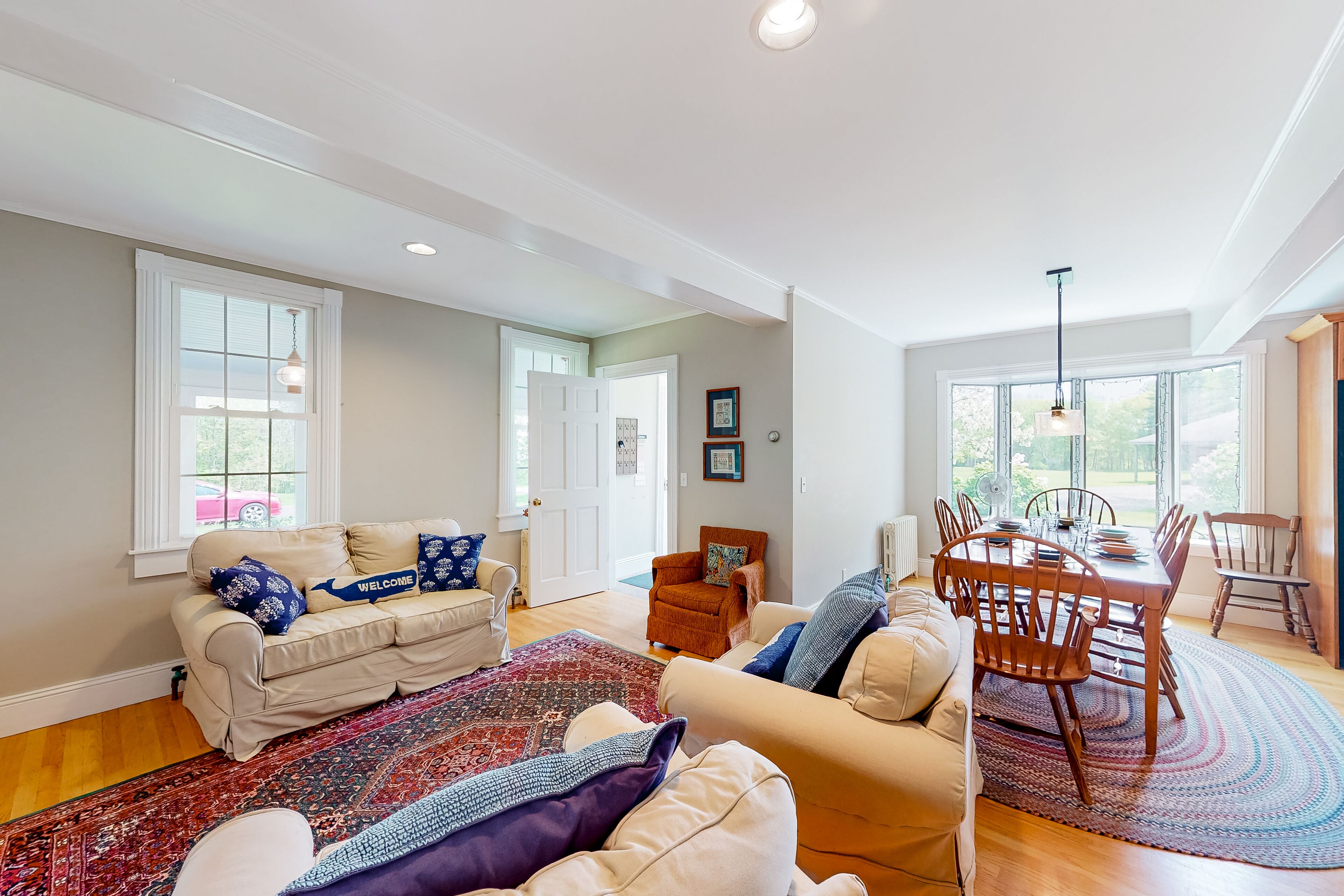 Renovated home on an acreage with gas grill, four-bedrooms, & W/D - river views