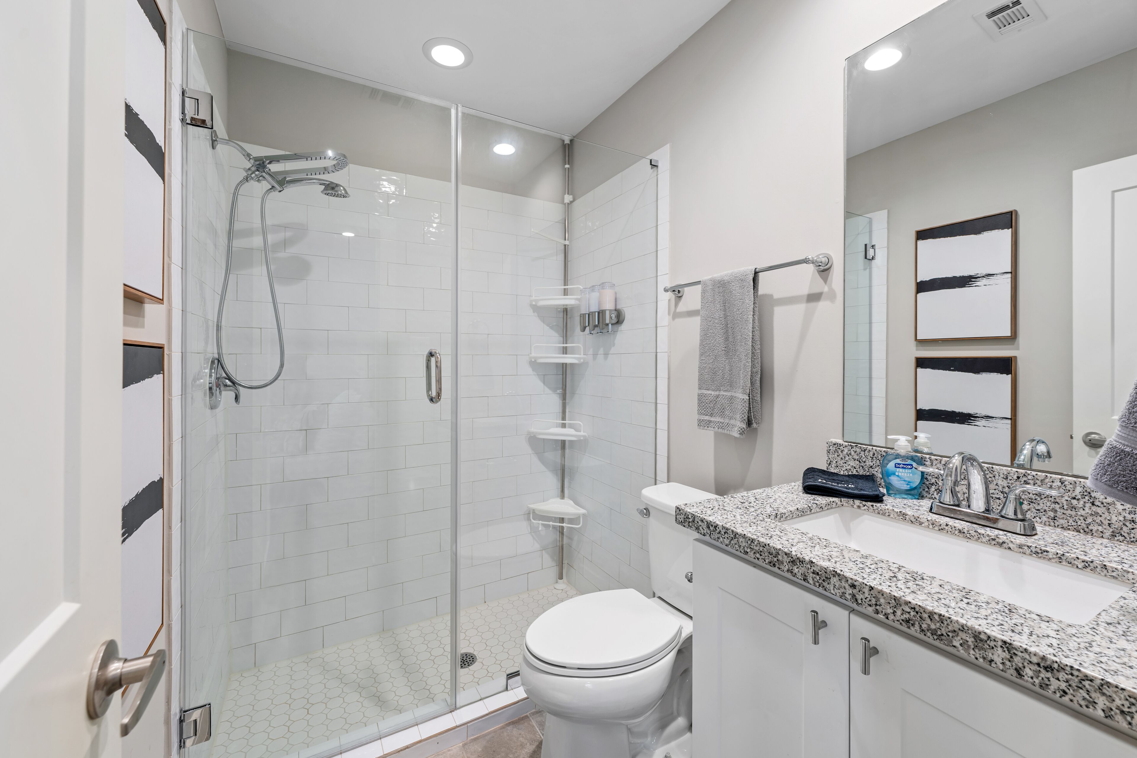 Spacious Home 10 Min from Downtown by Emancipation Park