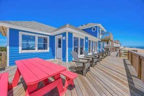 Outdoor dining - Oceanfront Dog Friendly Home with Hot Tub, Game Room, and Direct Beach Access (Avon)
