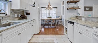 Pawleys Island Cottage w/ Golf Cart