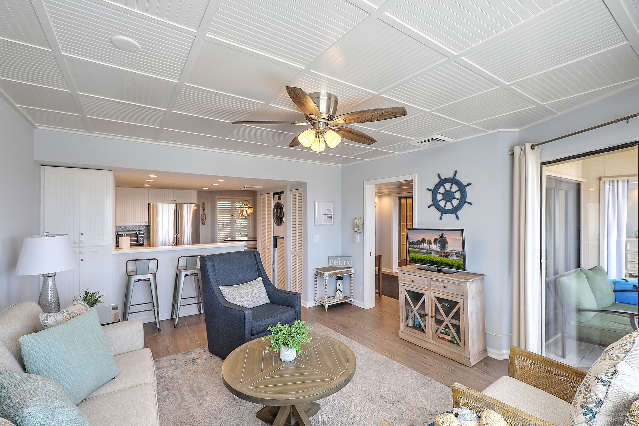 Port O' Call B103 - Oceanfront Oasis! Walkout!