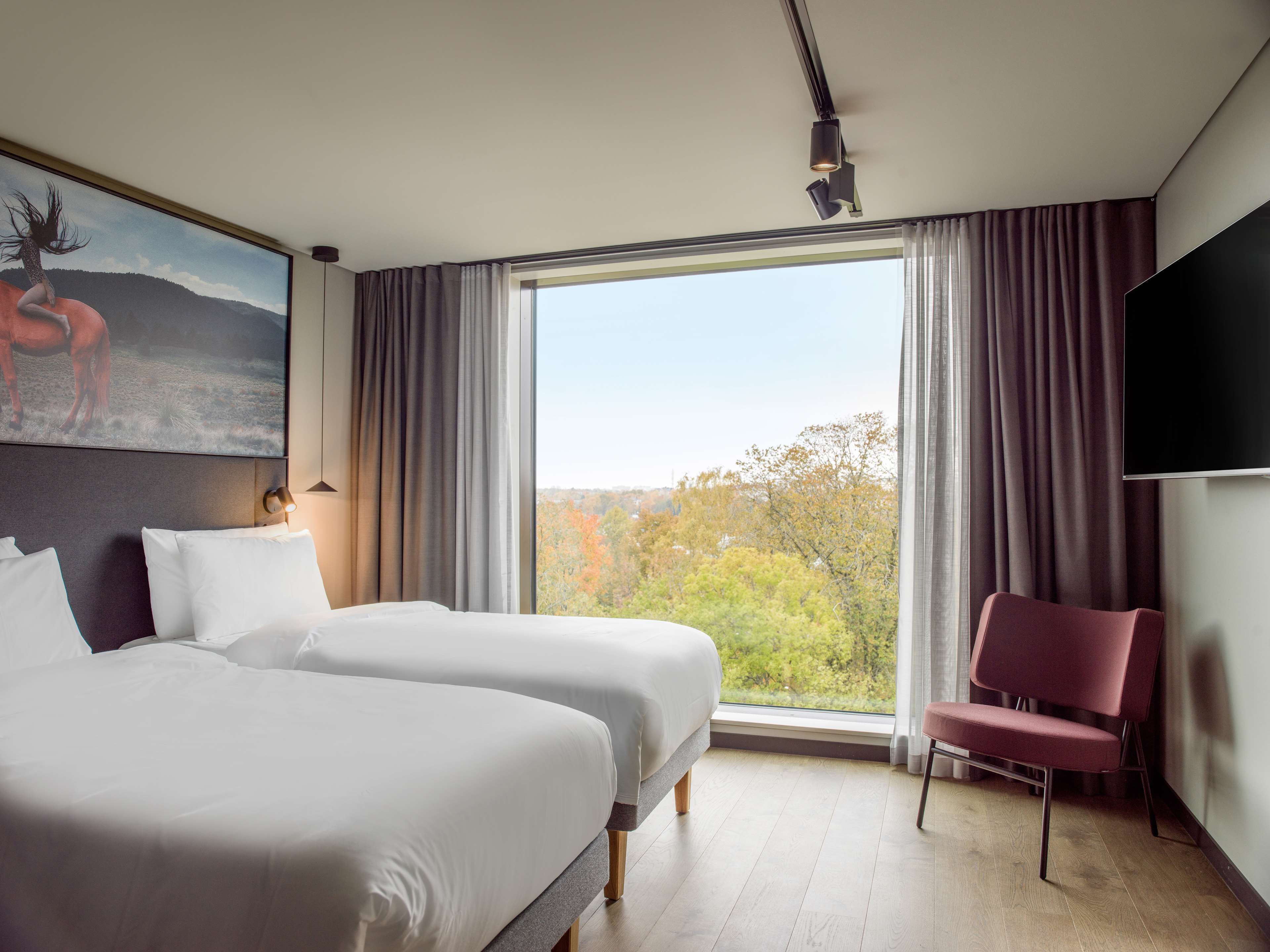 Minibar, in-room safe, desk, laptop workspace