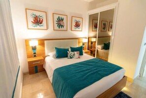 2 Schlafzimmer, Zimmersafe, Verdunkelungsvorhänge, kostenloses WLAN