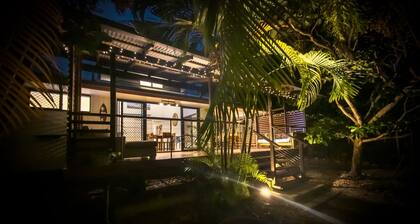 Barefeet Retreat - 3 bedroom air conditioned, pet friendly, town location