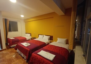 Room - HOTEL SAN MIGUEL (Baños del Inca)