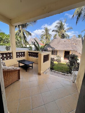 House | Property grounds