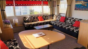 Apartemen | Area keluarga | Perapian