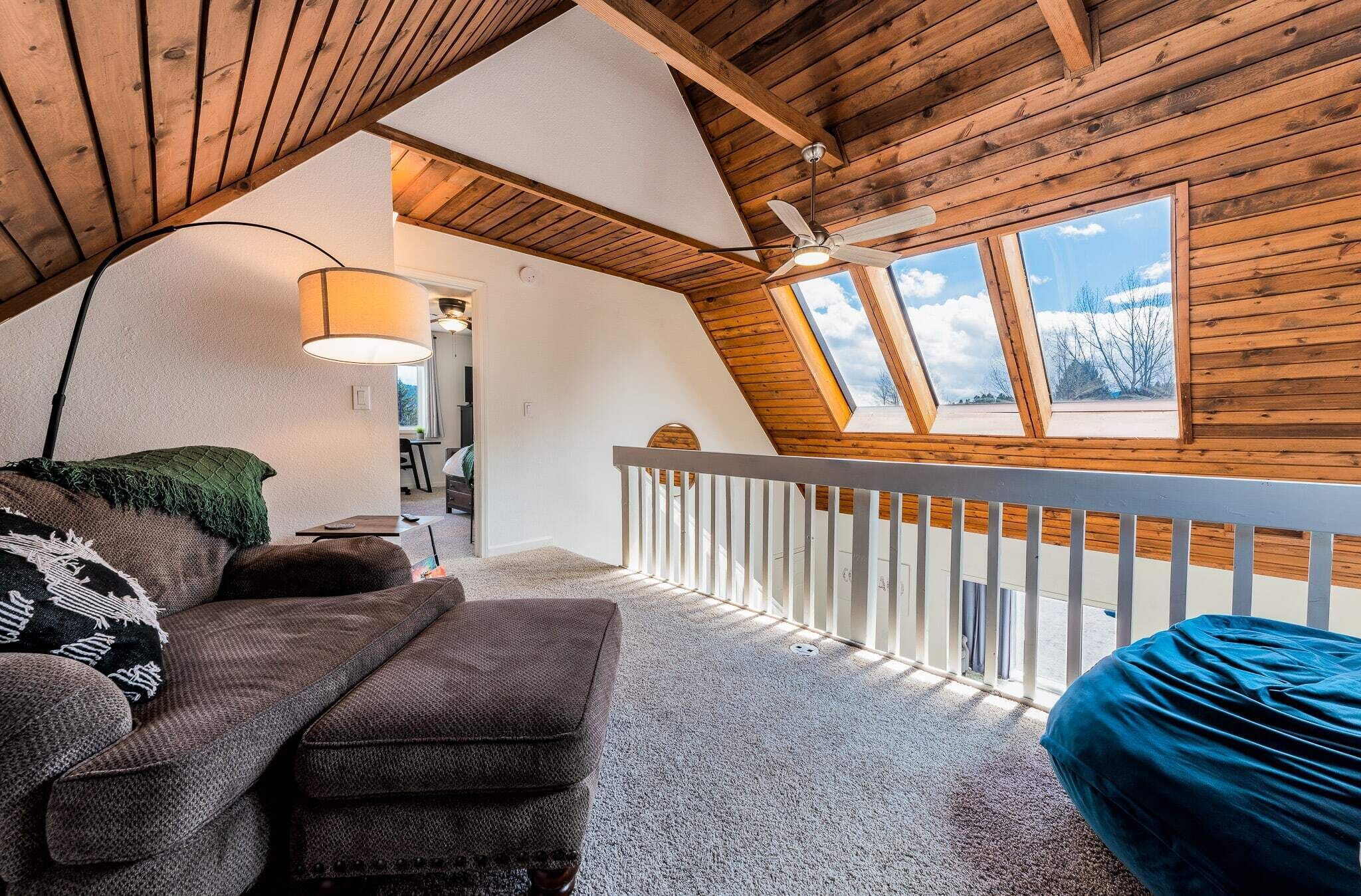 Peaceful Mountain Escape w/ Hot Tub!