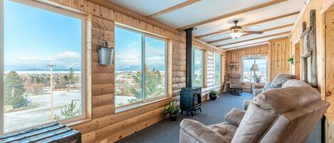 Télévision, cheminée