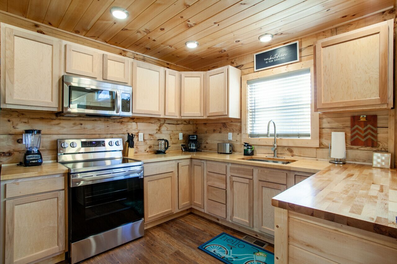 Bien Reunir - New Build w/ MTN View!