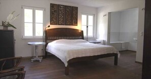 Decoración personalizada, muebles diferentes y wifi gratis 