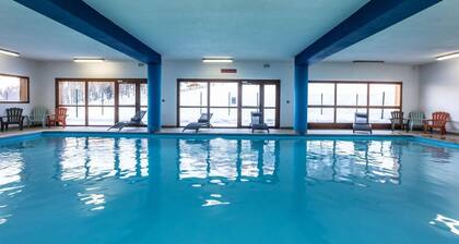 200m from ski slopes, 1st floor, view resort, swimming pool, balcony, tv, ski locker, 30mÂČ