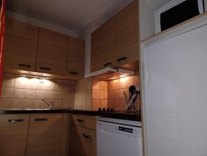 Fridge, microwave, dishwasher