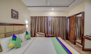 Standard-Doppelzimmer | Zimmersafe, Schreibtisch, Bügeleisen/Bügelbrett