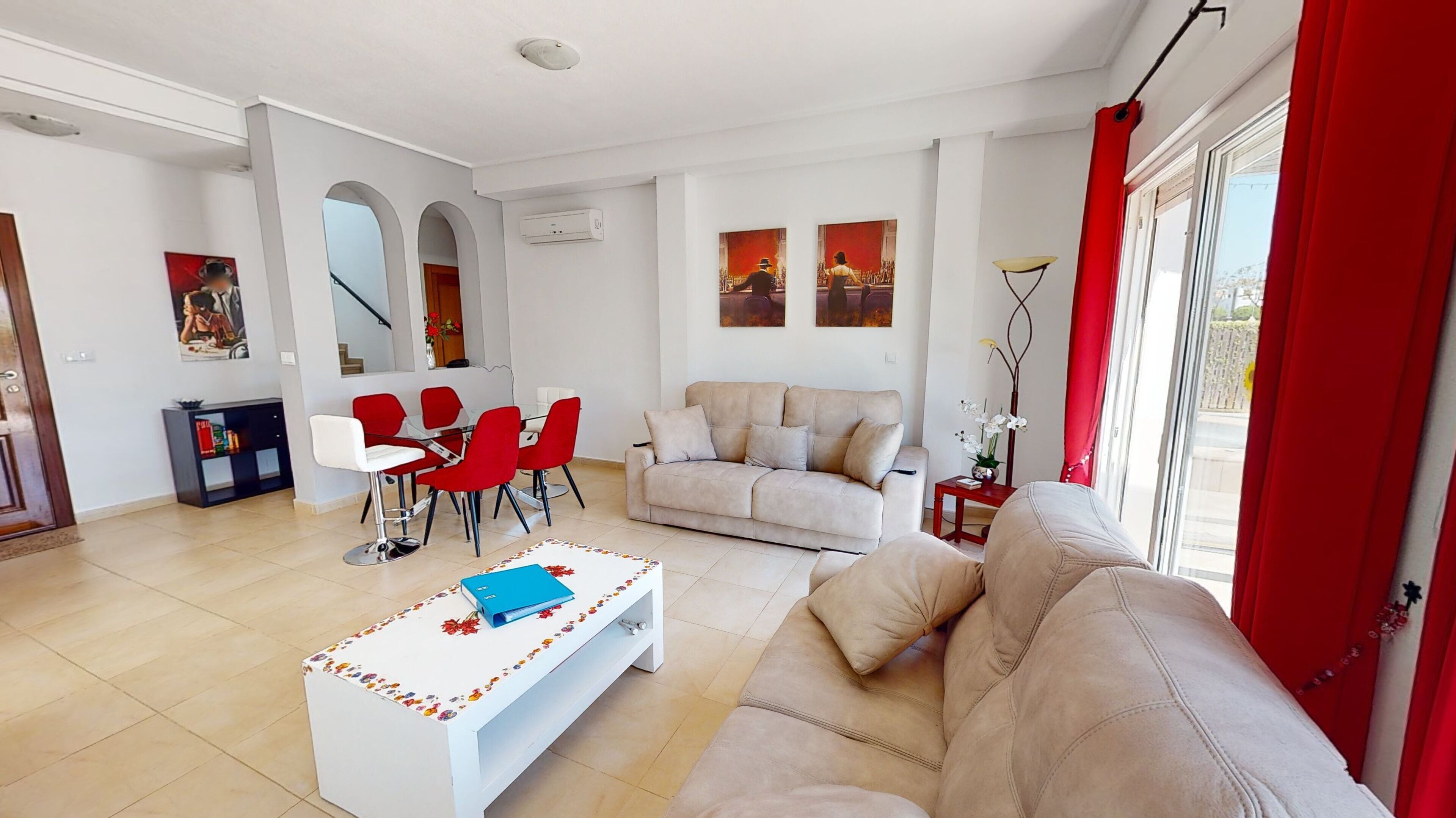 Family Friendly Villa on Golf Resort With Private Pool and hot tub