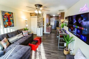 Smart TV y monitor de computadora 