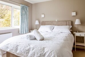 4 habitaciones, decoración personalizada y muebles diferentes