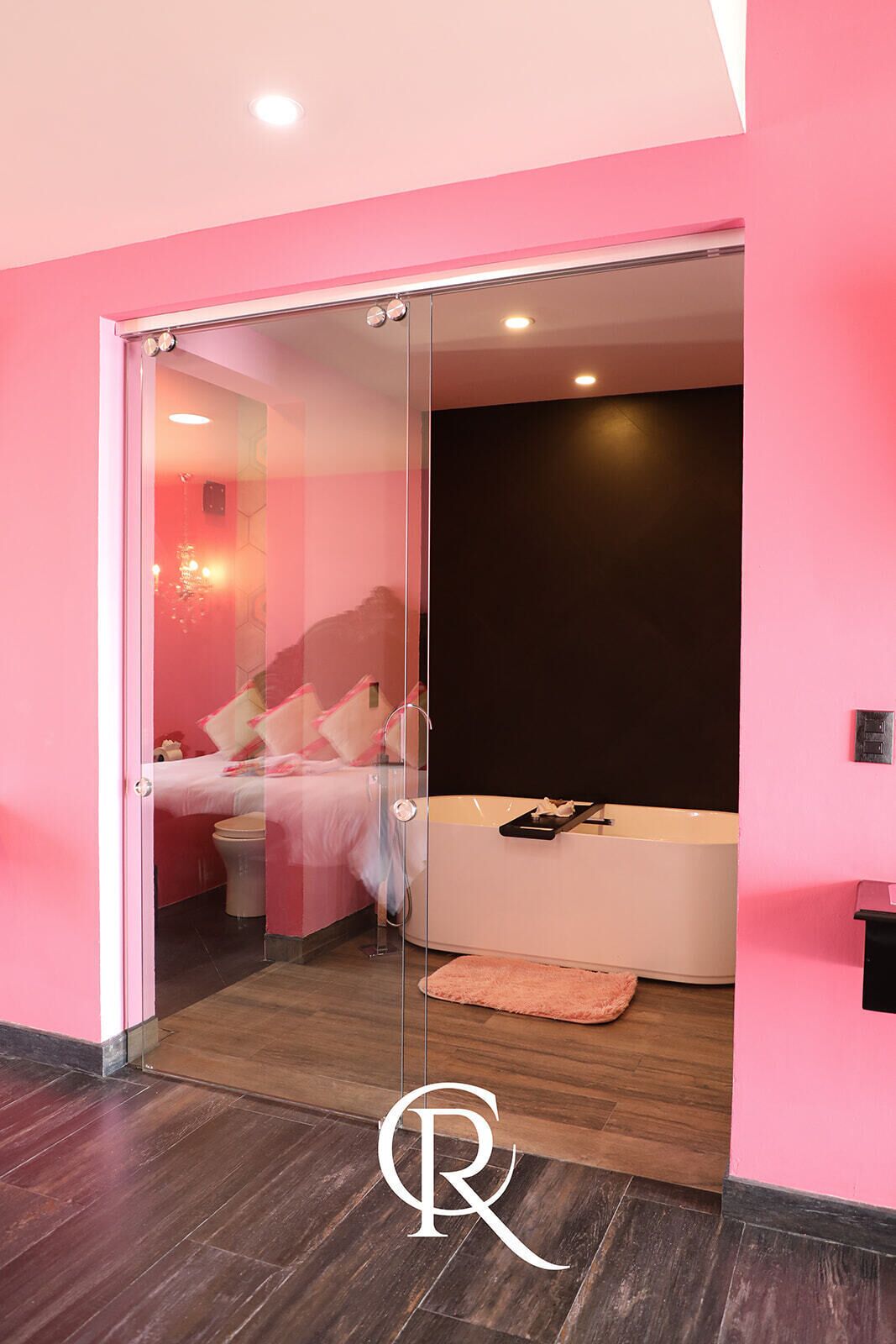 Royal Room | Bathroom | Hair dryer, bathrobes, towels