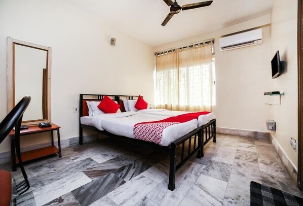 Bureau, Wi-Fi gratuit, draps fournis