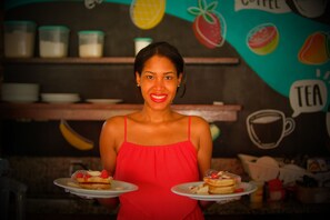 Free daily full breakfast  - casaJOMO B&B (Rio de Janeiro)