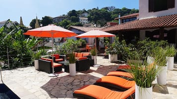 Sundeck