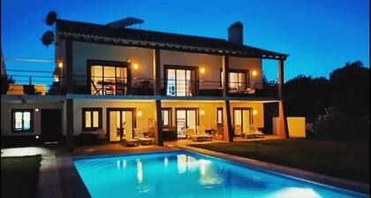 Cottage with Lakeview and Pool - Monte das Matas