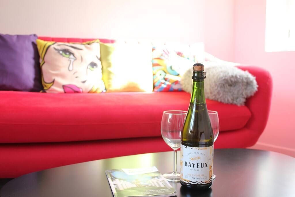 NEW: Enjoy Bayeux #1 by Melrose