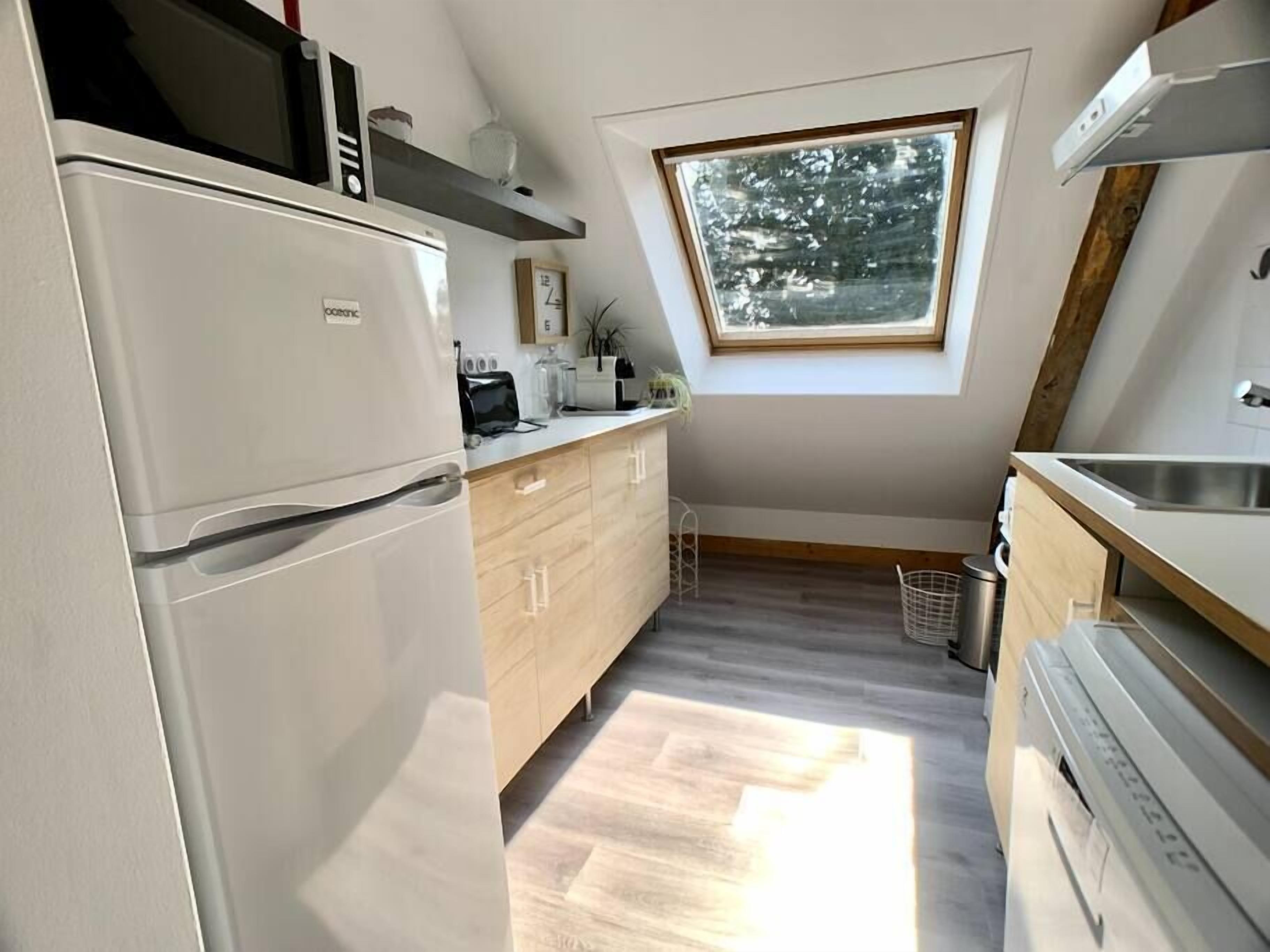 NEW: Enjoy Bayeux #3 by Melrose