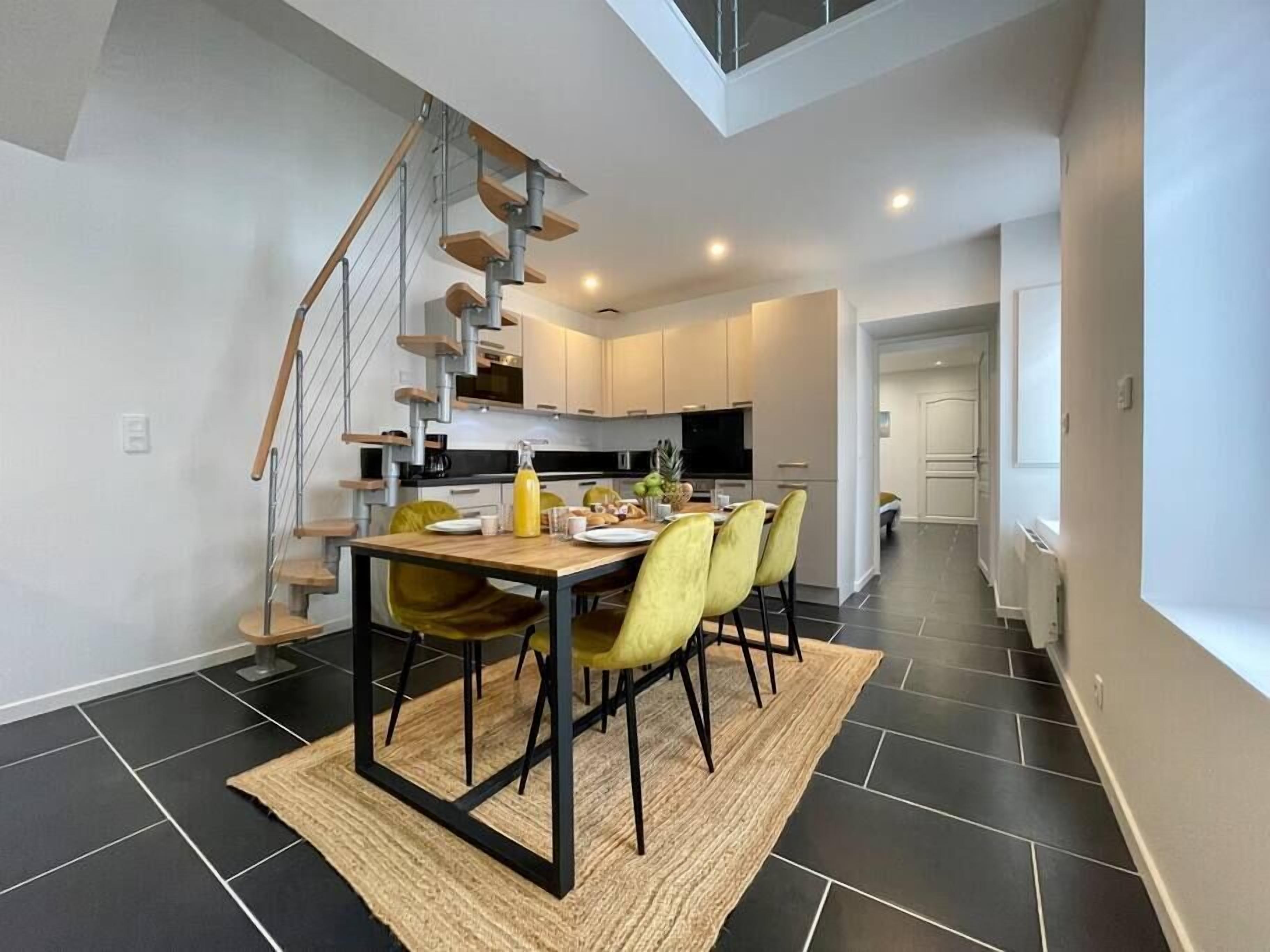 NEW: Logis BAYA by Melrose