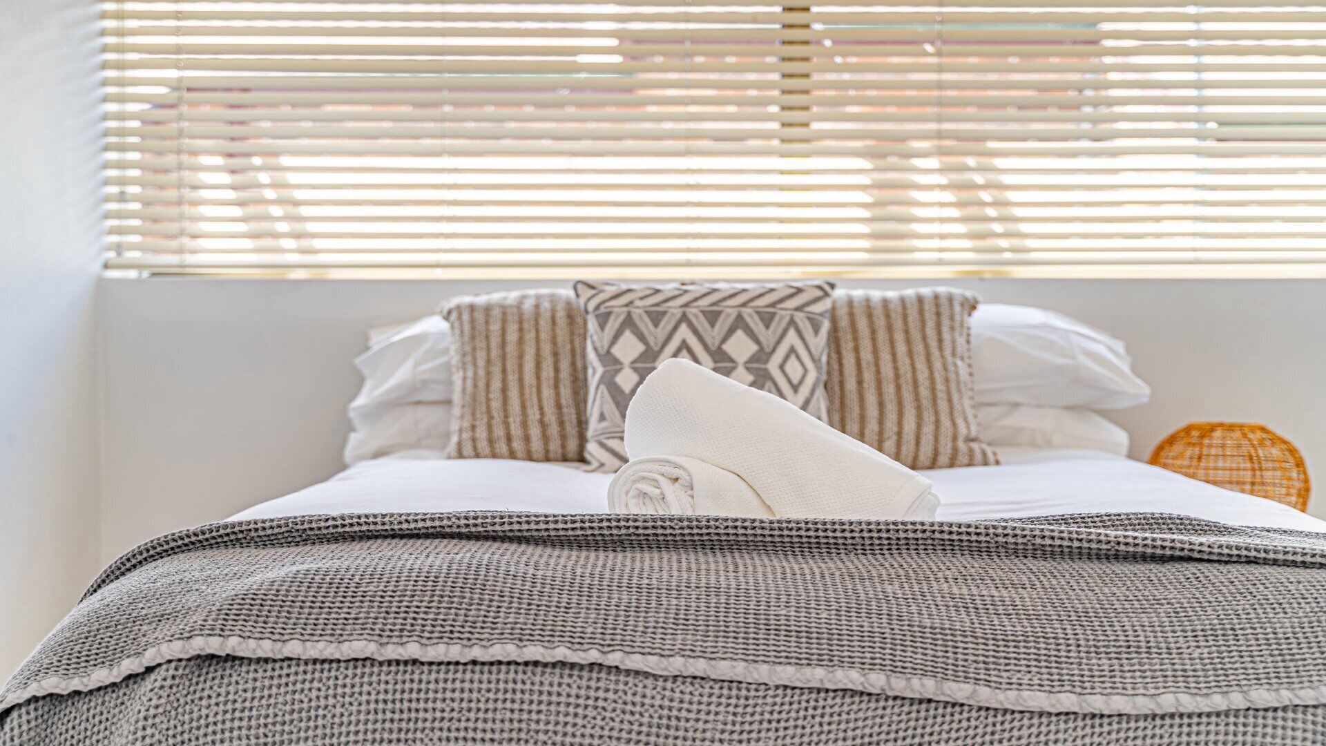 Lumiere - Armidale, TOP NOTCH