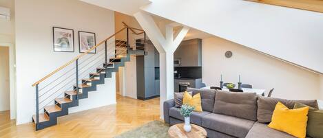 Exclusive Loft | Living area