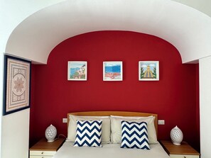 1 chambre, fer et planche à repasser, Wi-Fi gratuit, draps fournis