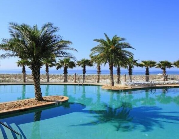 Piscine intérieure