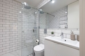 Hair dryer, towels, toilet paper