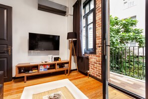 Classic-Apartment | Wohnbereich | Smart-TV, Netflix, Streaming-Dienste