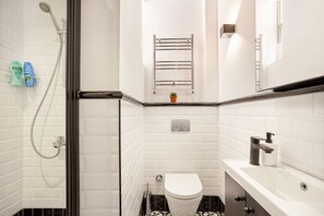 Bathroom - Lola Flats by Oval (Istanbul)