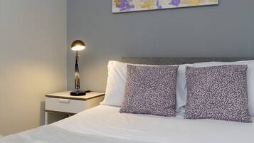 2 bedrooms, iron/ironing board, free WiFi, bed sheets