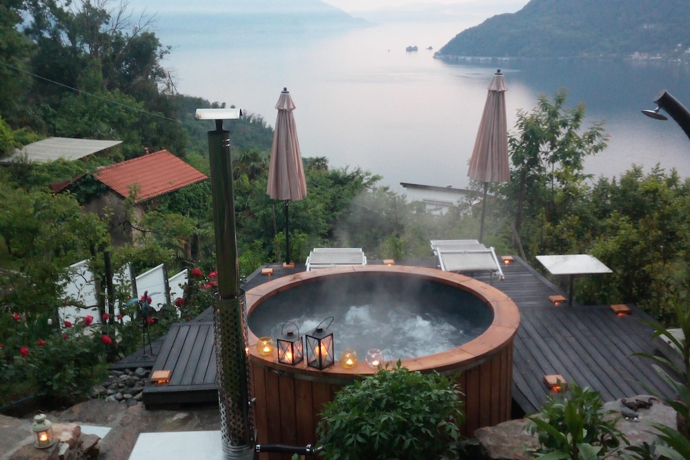 Lake Maggiore - Maccagno : Whirlpool and Spa - Private Sauna - Breathtaking view