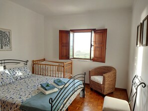 3 Schlafzimmer, Bügeleisen/Bügelbrett, Reisekinderbett, kostenloses WLAN