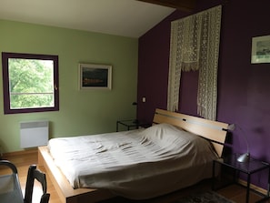 3 chambres, fer et planche Ă repasser, Wi-Fi gratuit, draps fournis