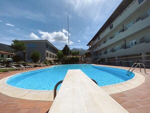 Sæsonbestemt udendørs pool