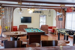 Games room - Esplanade Estate (New Amsterdam)