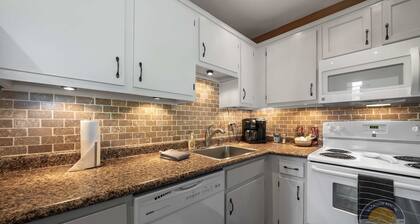 Lake Geneva Summer Escape Pool, Patio & Lake Views