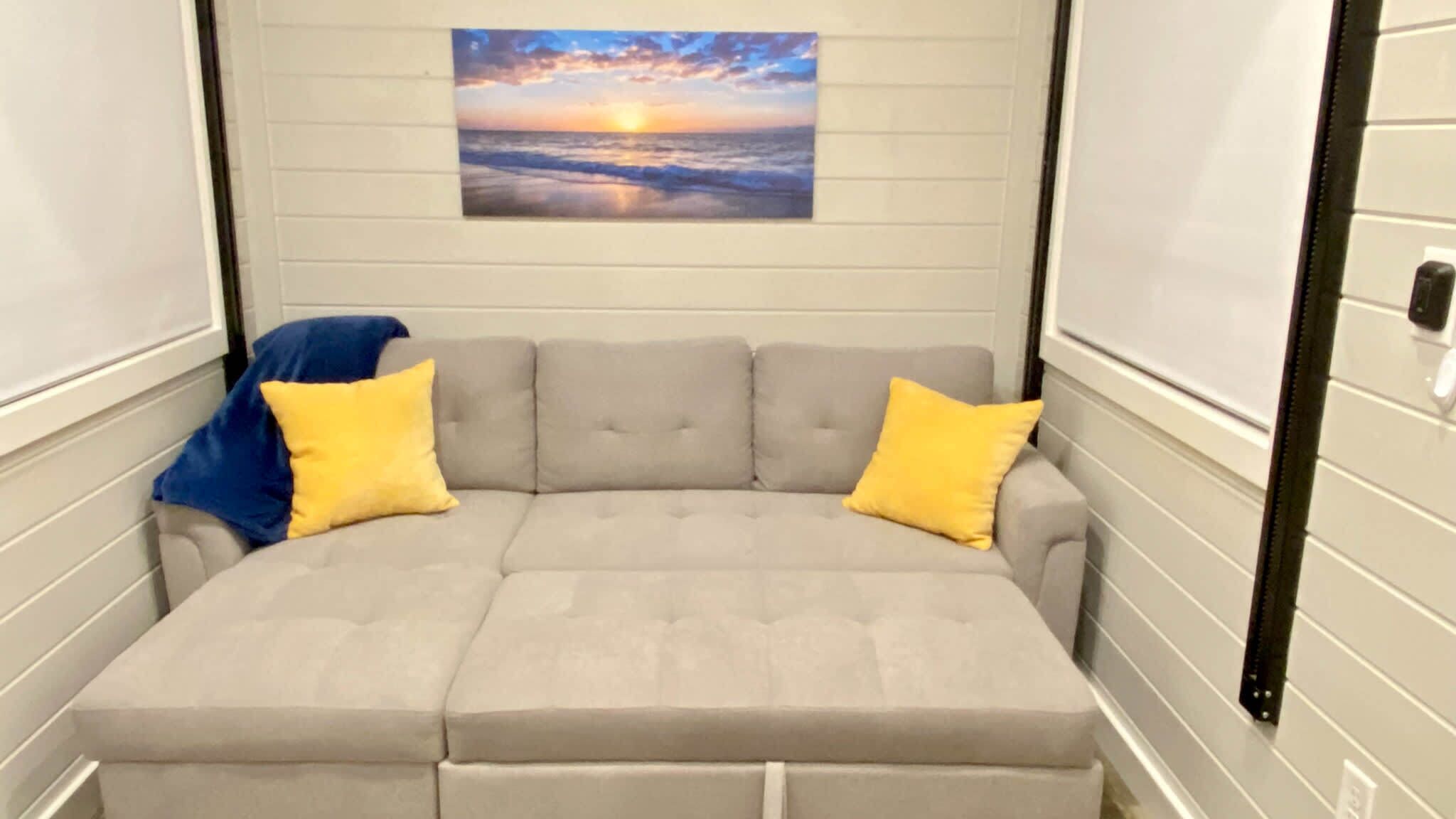 Cute Tiny Home close to the Beach