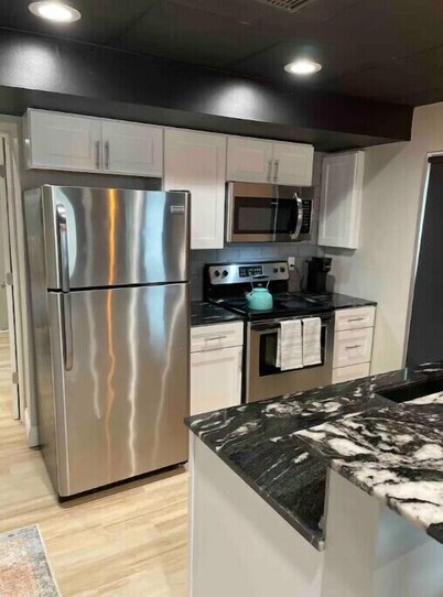 Newly Renovated Downtown Gem!