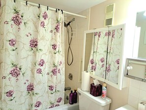 Handdoeken, zeep, toiletpapier