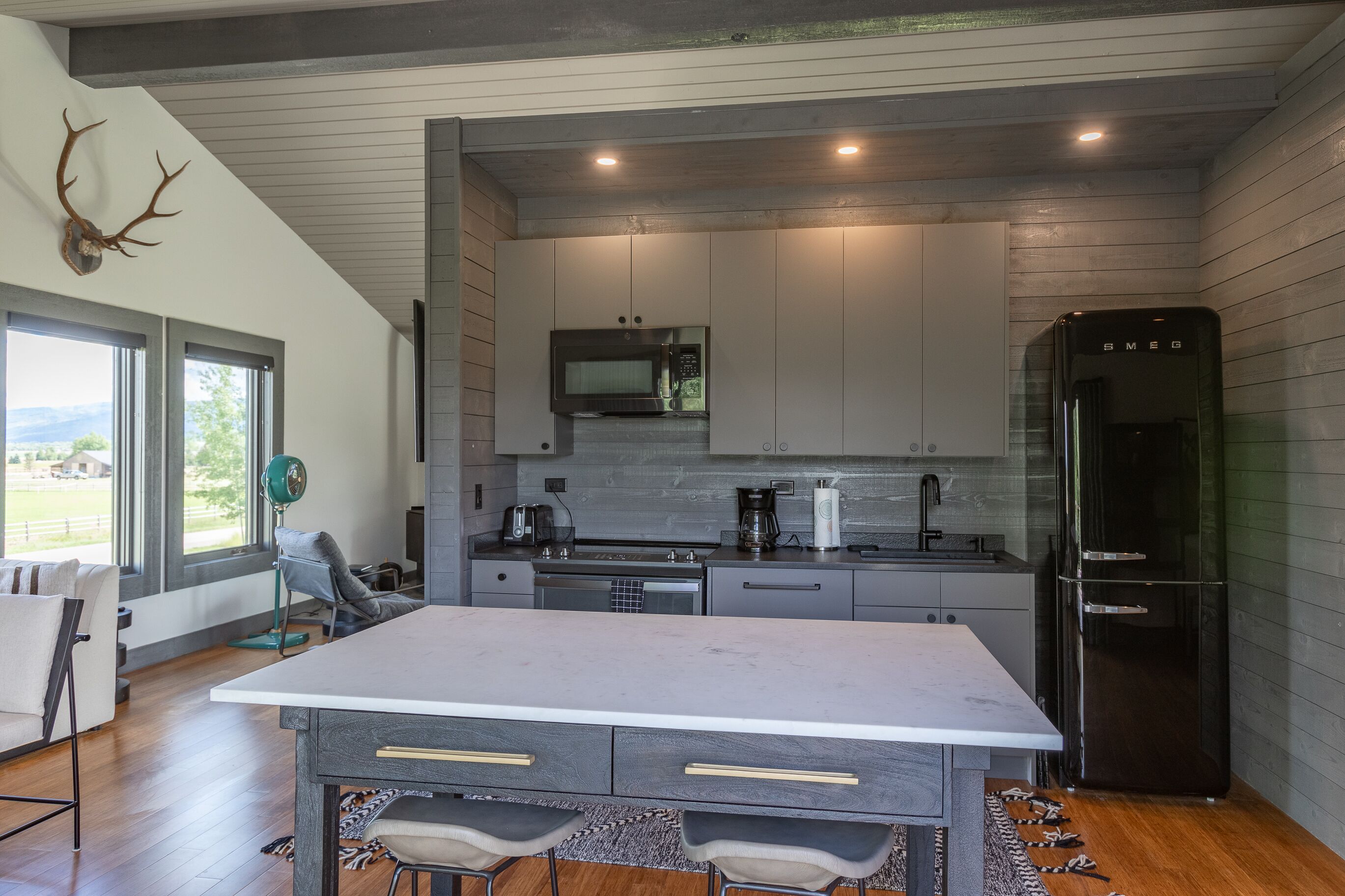 Modern Coach House in Victor! Magical Mountain Views